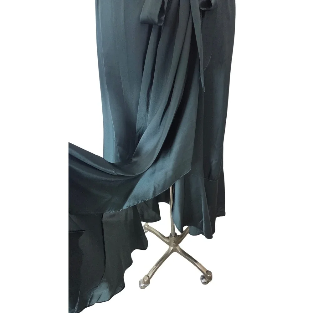 Nicole Miller Emerald Green Satin Wrap Dress Ruffled Hem Flutter Sleeve Size M/L - Picture 6 of 8